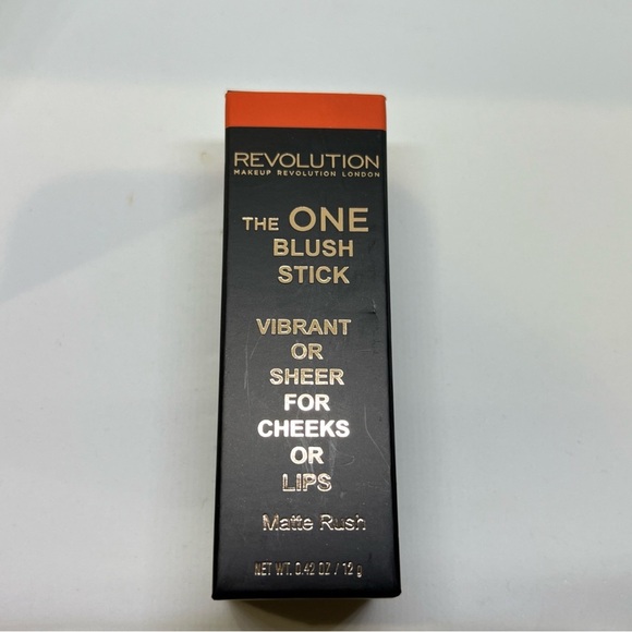 Makeup Revolution The One Blush Stick Matte Rush Sculpt Contour Cheeks Lips - Picture 1 of 6